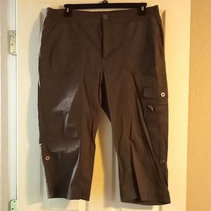 LEE size 18 Khaki Capri Pants